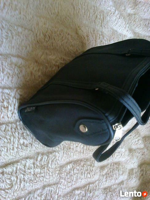 Czarna kosmetyczka Twój Styl