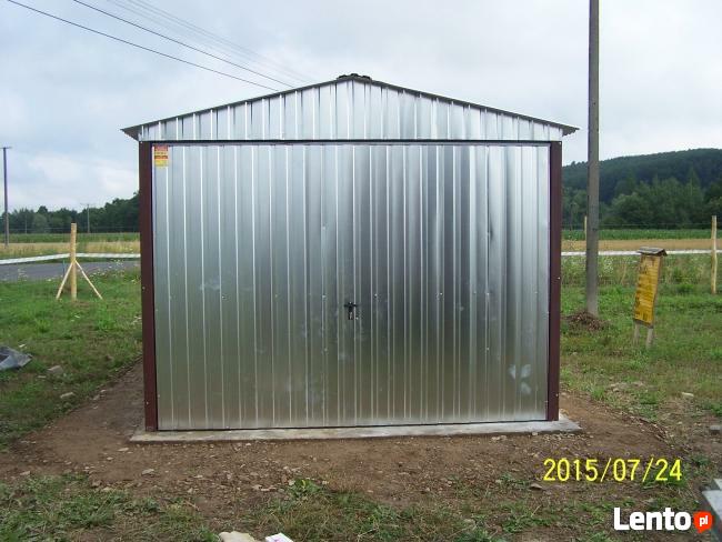 Garaże blaszane