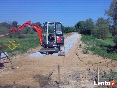 Wiertnica Odwierty minikoparka pod słupki ogrodzenia drzewa