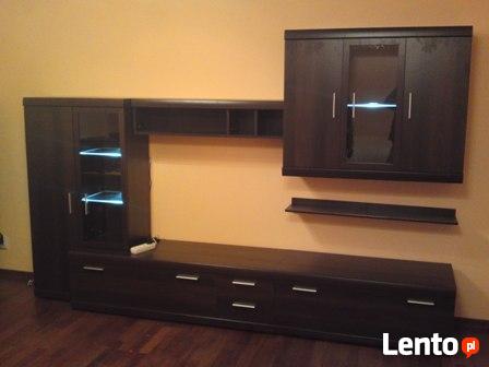 Tanio składanie wieszanie mebli