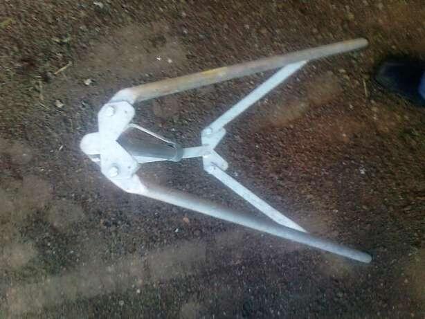 Wynajem Trójnóg i Podpór oraz dźwigarów