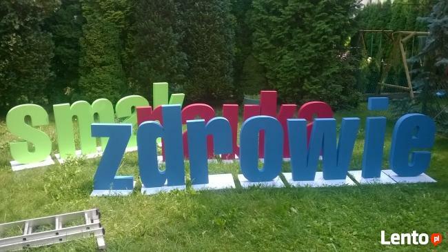 Litery ze styroduru z wysyłką