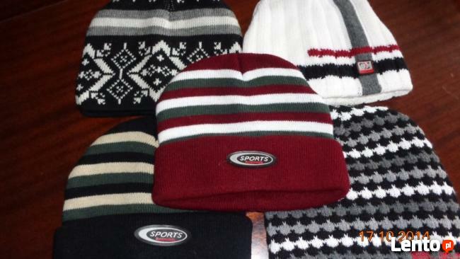 Ciepłe czapki wełniane