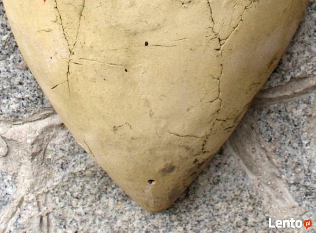 Sprzedam 2 mrozoodporne donice wiszące wys. 60 cm.