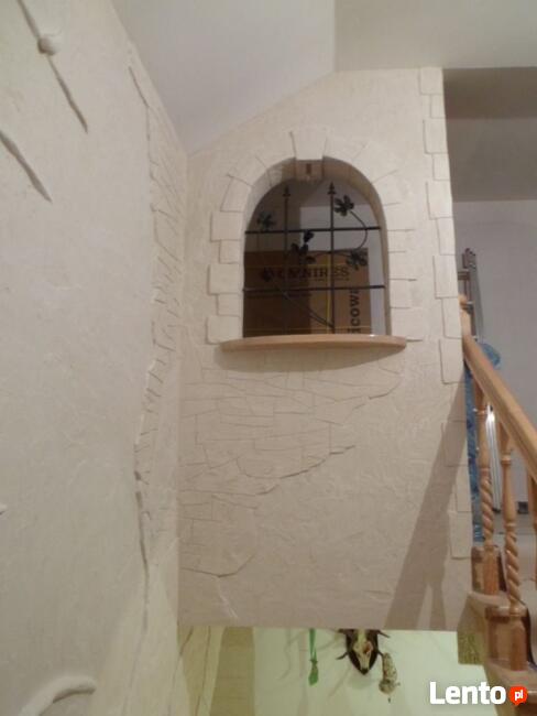 Płaskorzeźba ścienna