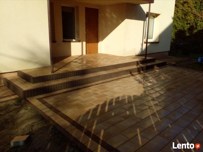 Układanie kostki brukowej, usługi brukarskie, brukarstwo