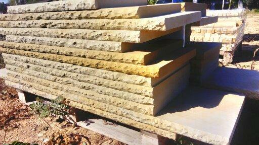 NAKRYWY Z PIASKOWCA DASZKI Z PIASKOWCA KAMIEŃ NATURALNY