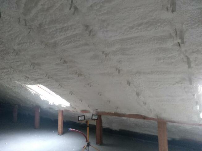 Ocieplanie Pianką Poliuretanową - Poddasza Stropy