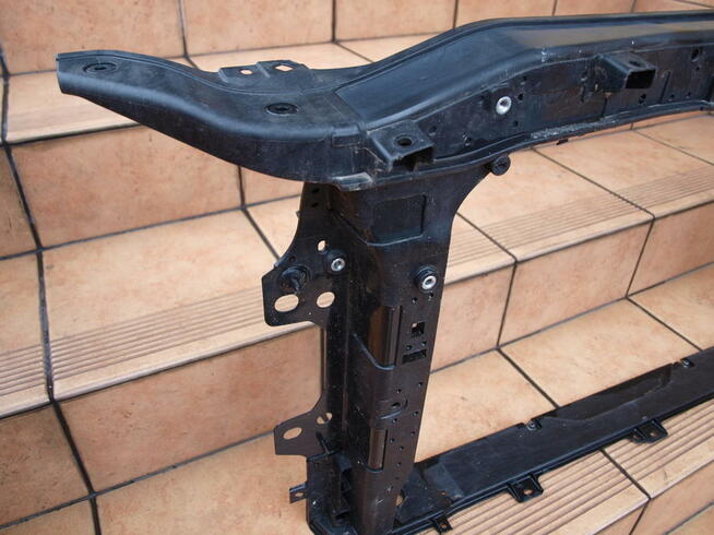 Hyundai Elantra wzmocnienie pas przód 2016 - 2019r