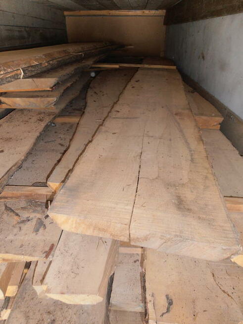 Deski, foszty jesionowe po suszeniu