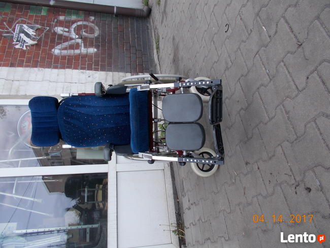 Wózek inwalidzki specjalny z regulacją oparcia i siedziska