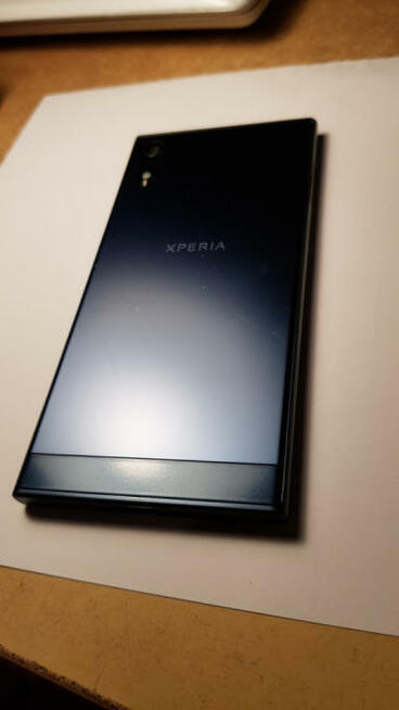 Sony xz1