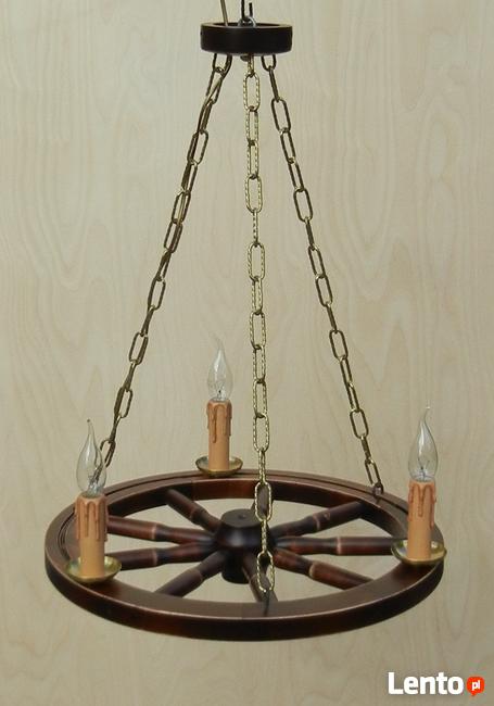 Lampa drewniana żyrandol z koła wozu świeczki