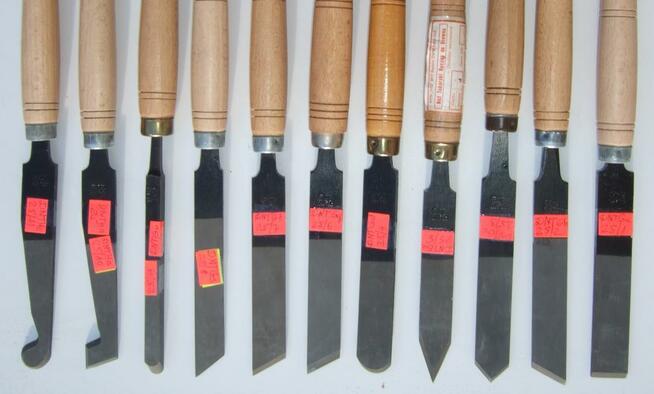 NÓŻ TOKARSKI RĘCZNY DO DREWNA TOCZENIA TRZONEK DŁUTA 15 WIEL