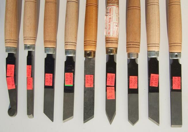 NÓŻ TOKARSKI RĘCZNY DO DREWNA TOCZENIA TRZONEK DŁUTA 15 WIEL