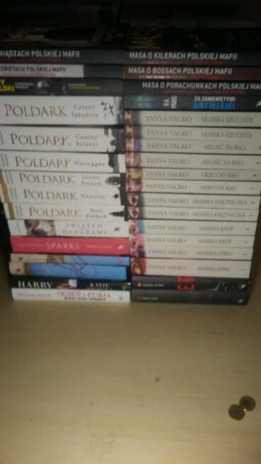 Kupię hurtem filmy książki inne zbędne rzeczy przecenione w