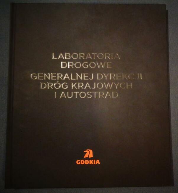 ** Sprzedam pamiątkowy ilustrowany katalog **