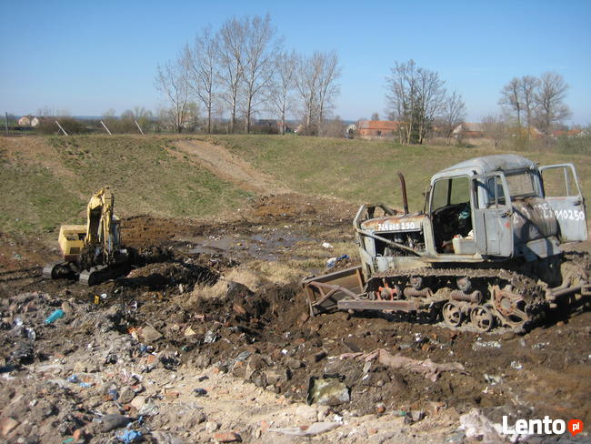 SPYCHARKA GĄSIENICOWA DT-75 - prace ziemne, równanie terenu.