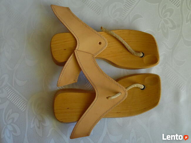 Podeszwy drewnian+ wierzchy( z juchtu) do klapek