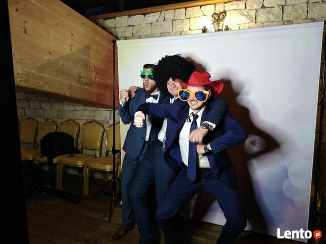 Krakowska fotobudka - profesjonalna obsługa - atrakcja