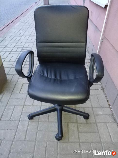 Krzesło biurowe obrotowe mało używane Sprzedam