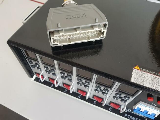 Termoregulator grzanych kanałów Sterownik 6,8,10,12 stref