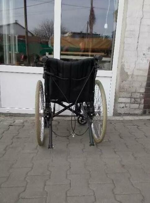 Szwedzki wózek inwalidzki Etac 42cm