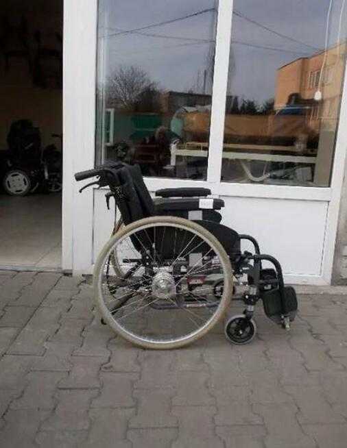 Szwedzki wózek inwalidzki Etac 42cm