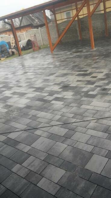 Układanie kostki brukowej