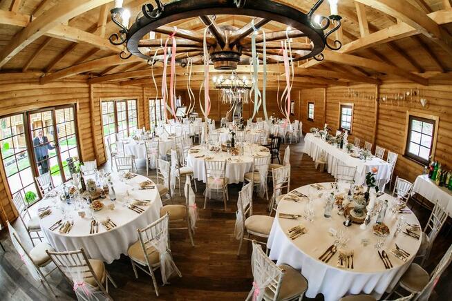 Wyjątkowe oświetlenie do domu drewnianego Lampa z koła