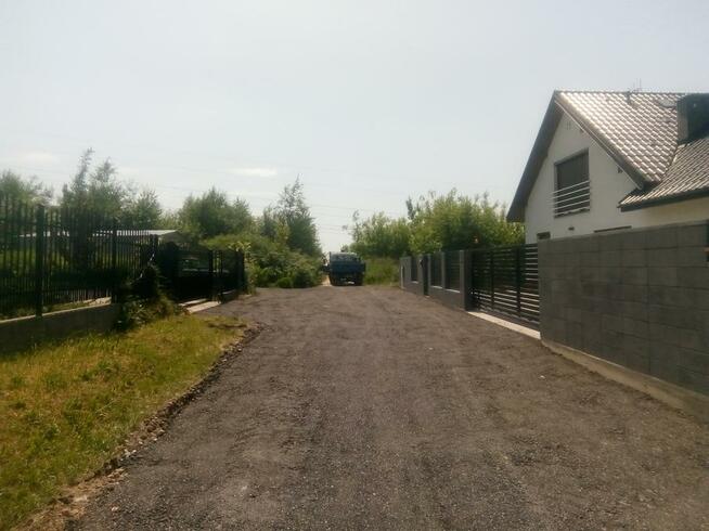 Utwardzenie dróg placów Parkingów Podbudowa Kruszywo Koparka