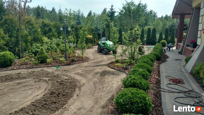Trawnik zakładanie, Glebogryzarka separacyjna Usługi Avant