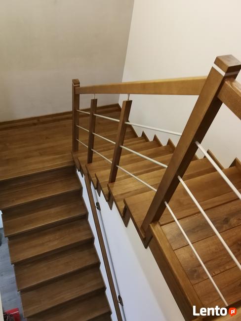 Schody drewniane, usługi stolarskie