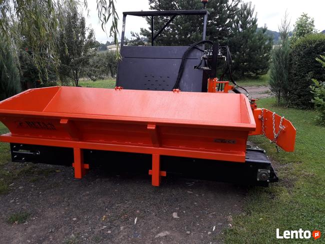 Obsypywarka do poboczy –rozściełacz kruszywa z wozidłem AUSA