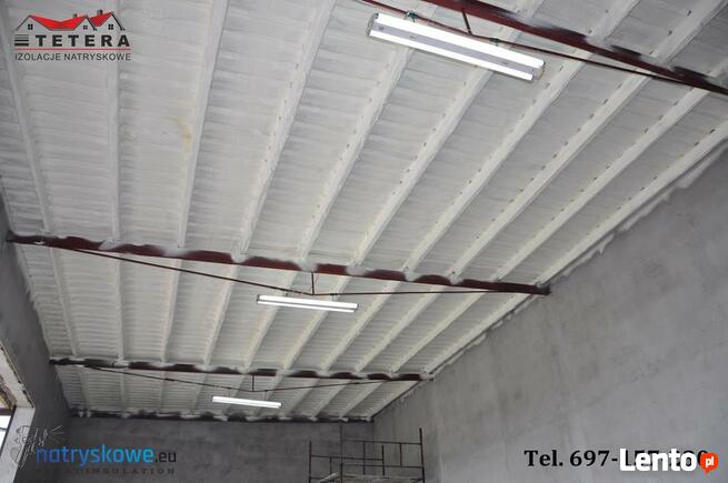 Izolacje Poddaszy Pianką Izolacja Budynków Pianą