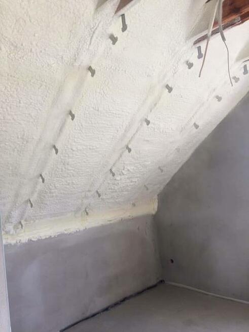 Izolacja Ocieplanie Docieplanie Pianką Izolacje Pianą