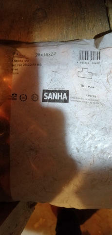 Kształtki miedziane: kolano, mufa, trójnik, zwężka