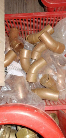 Kształtki miedziane: kolano, mufa, trójnik, zwężka