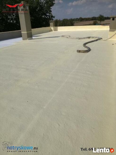 Izolacje Poddaszy Pianką Izolacja Budynków Pianą