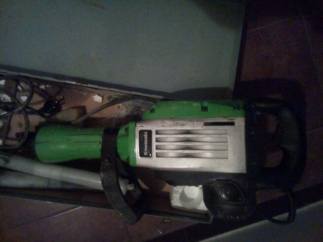 Młot wyburzeniowy 50J 1600w