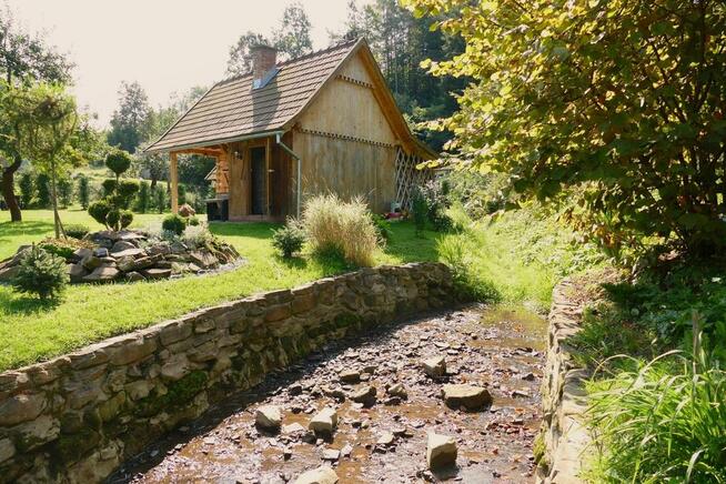 Dom z bali nad strumykiem - 102m2, działka 39 arów, Izdebki