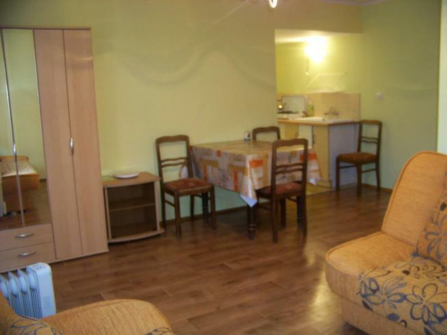 Domki i pokoje studio nad jeziorem w Borach Tucholskich -Cek