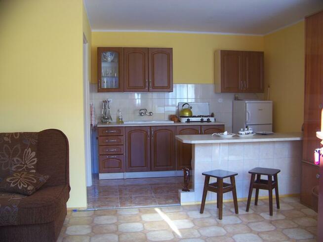 Domki i pokoje studio nad jeziorem w Borach Tucholskich -Cek