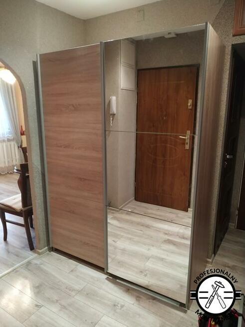 Składanie mebli, montaż mebli, skręcanie mebli z paczki