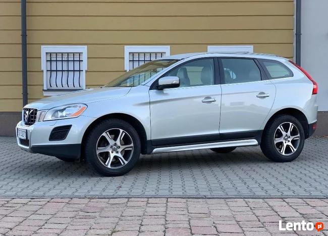 Лобовое стекло volvo xc60