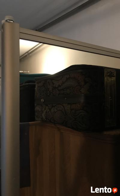 Drzwi przesuwne lustro obustronne