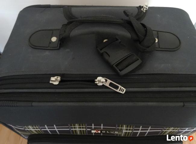 Średnia walizka podróżna X-Club (64 cm)