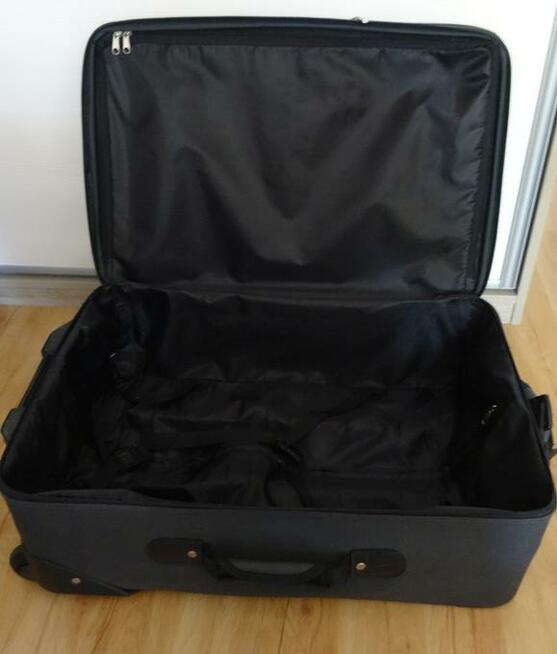 Średnia walizka podróżna X-Club (64 cm)