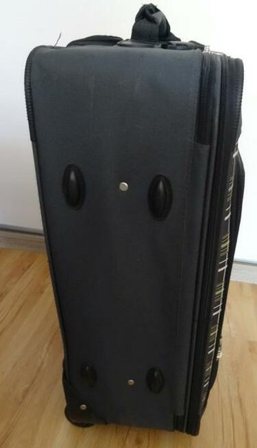 Średnia walizka podróżna X-Club (64 cm)