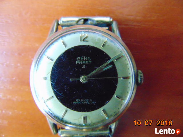 ZEGAREK ANTYK POZŁACANY NA CHODZIE-BERG